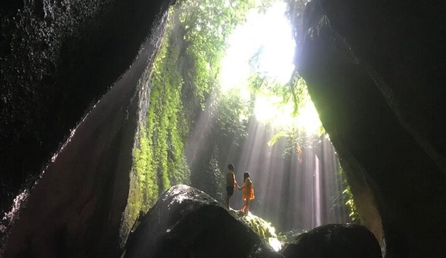 Full-Day Private Guided Tour to Bali Waterfalls
