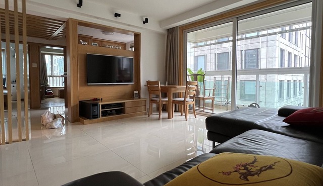 Full-equiped central home near metro, West Lake, Zhejiang Unverisity