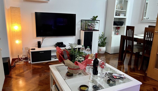 Full flat very cozy with private bathroom/6 guests