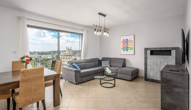 Full Option 3br next King David