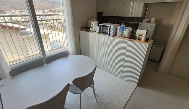 Full option two-room, Exclusive use, public transportation 5 minutes away