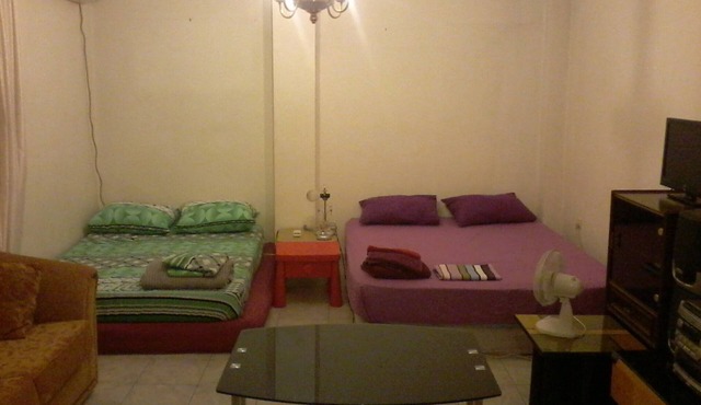 FULLY DETACHED PRIVATE FLOOR IN MAROUSI WITH JACUZZI SUITABLE FOR BIG GROUPS TOO