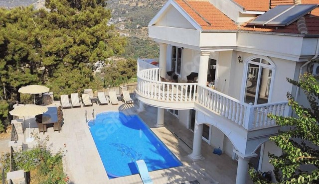 Fully detached Villa offers an unforgettable holiday with your family and friend