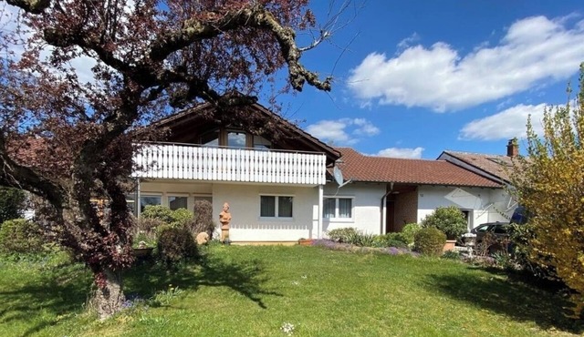Fully equipped apartment with south facing balcony family and pet friendly