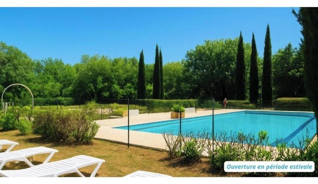 fully-equipped studio, exceptional setting for combining freedom and nature.