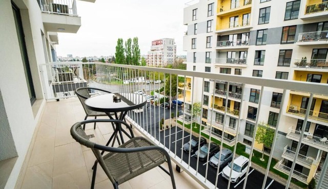 Fully Equipped Modern Apartments - Free Parking & Fast Wi-Fi