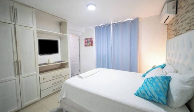 Fully Equipped New 3br Apt– dt– 2mins To The Beach