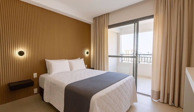 Fully equipped studio WiFi, AC Sao Paulo metro Sacoma Paulista Congonhas Airport