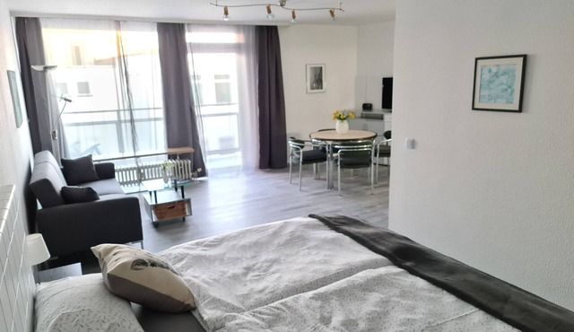 Fully furnished studio apartment, 47m² large, directly in the city center, with balcony!!!