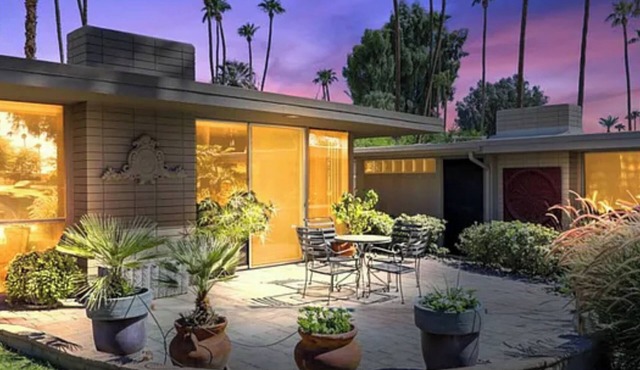 Fully Remodeled Golf Course Mid-Century Condo with Mountain Views