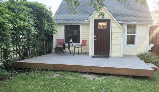 Fully Remodeled South Eugene Cottage - 1/2 mile from U of O