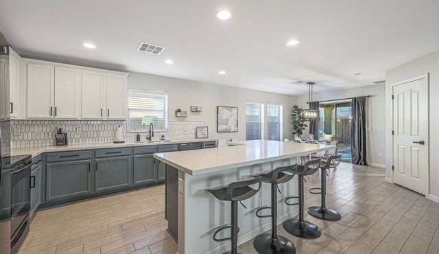 FULLY REMODELED STUNNING AZ OASIS -PARKS, TENNIS, VOLLEYBALL, BASKETBALL COURTS!