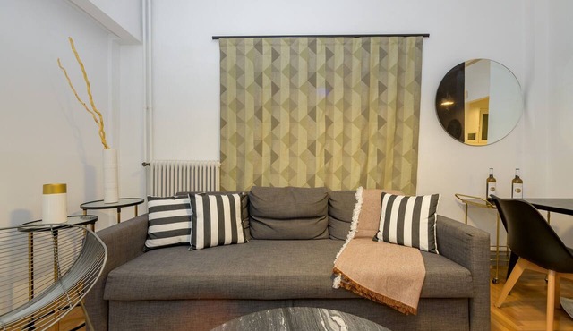 Fully Renovated Flat in Prime Athens Location