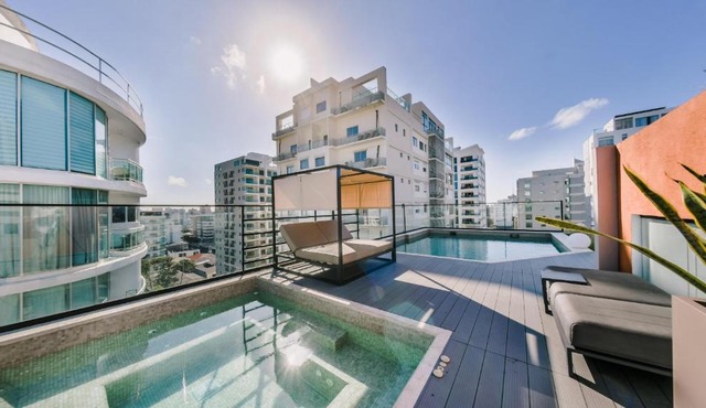 Fully Serviced Apartment at Regatta Living II - 905