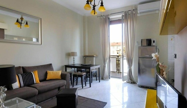 Fulvio Testis, Modern 1 Br Apartment With Balcony By Halldis