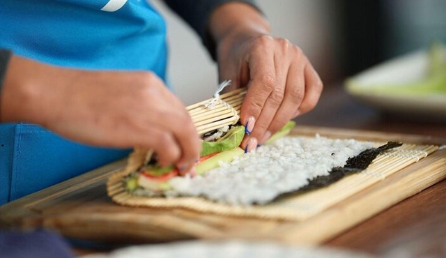 Fun Sushi Making Class With Local Chef in Toronto