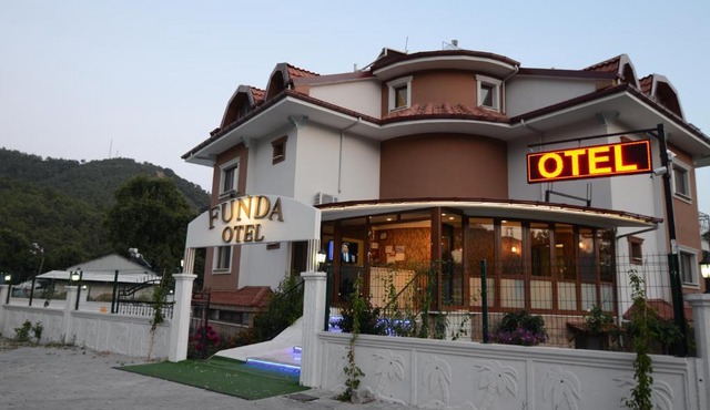 Funda Hotel