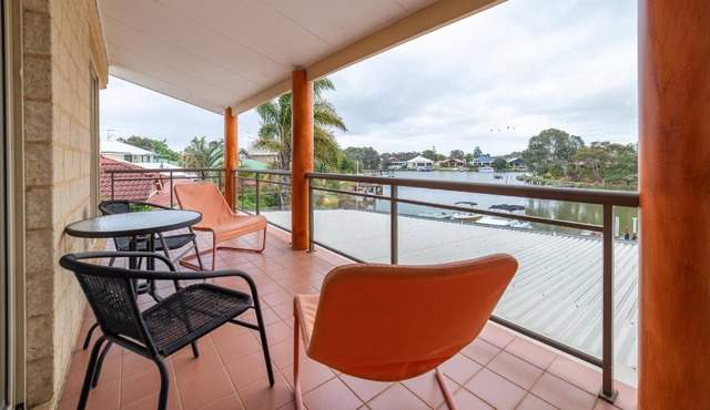 Funland, Family Home On The Canals Mandurah