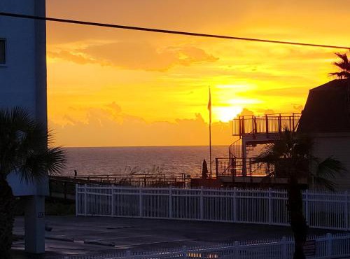 Funshine Sunset Beach