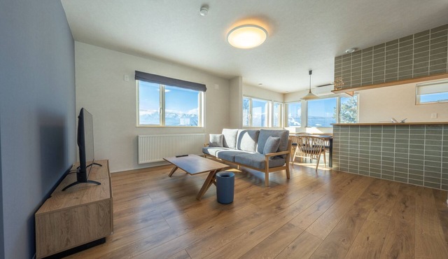 Furano Entire House｜Ski & Lavender｜Mountain View｜Groups up to 10 ｜ 3BR
