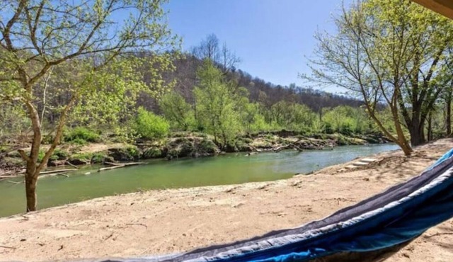 Furnished Glamping Tent/King Bed/Access to the Red River - Dancing Deer - #6
