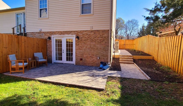 Furnished Private 1BR/1BA Unit w/ Separate Backyard & Entrance | 30 night min.