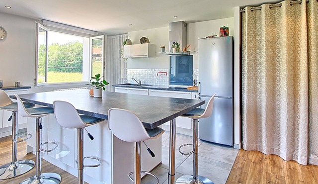 Furnished tourist classification 3 * - 12 minutes from Annecy - T2 of 51 m2