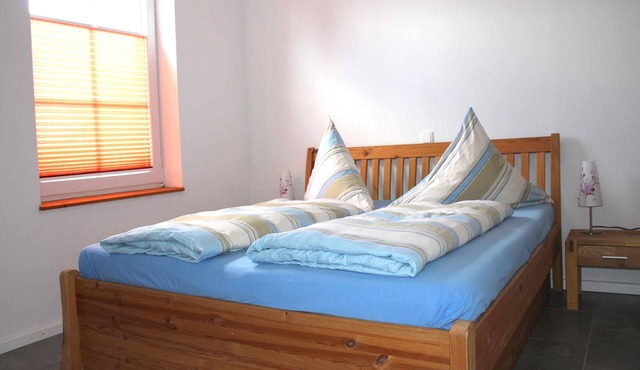 FZ first floor - vacation room with bed and breakfast