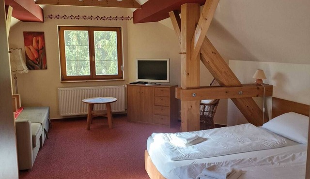 Gästezimmer mit Bezauberndem Garten und Koi-teich