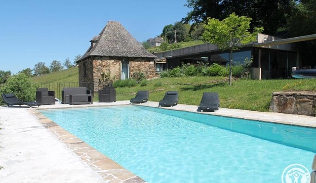 Gîte de France à Altillac 4 épis - Gîte de France 8 personnes MAE-0731