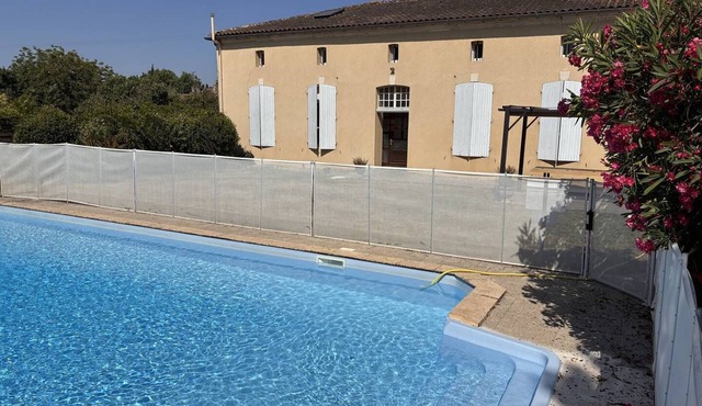Gîte grande capacité avec piscine privée 13 personnes