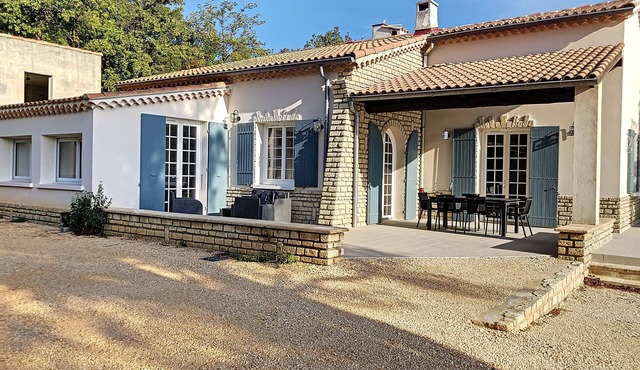 Gîte L'Antre Chaux near Avignon