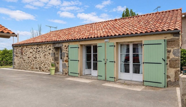 Gîte La Rémondière – 20 min from Puy du Fou
