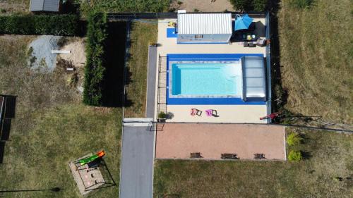 Gîte LAU'LIVIER- 9 pers Piscine chauffée et couverte