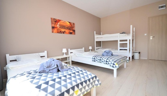 G'HOSTEL