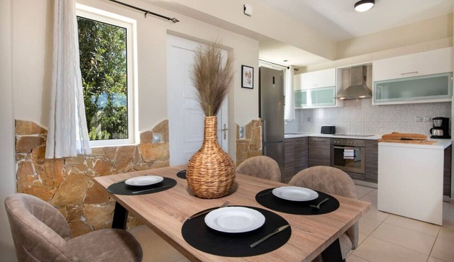 Gabriel MOdern Apartment-shared pool-close to the beach
