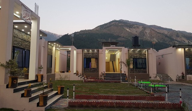Galaxy cottages
