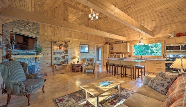 Game Room + Mtn Views! Family Blue Ridge Retreat
