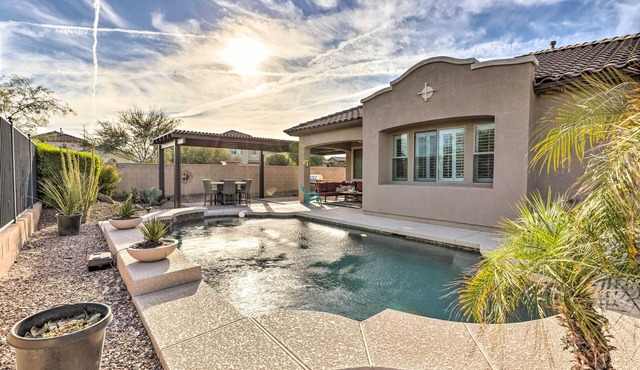 Game Room, Patio! Family-Friendly Goodyear Home