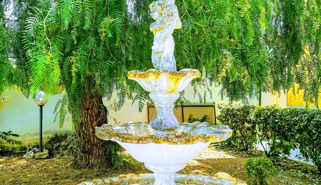 Garden Inn