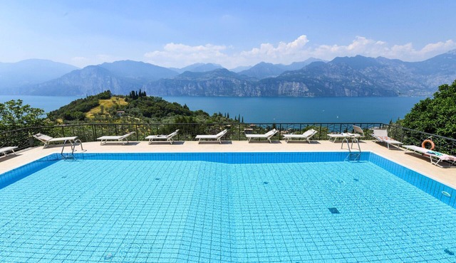 Garden Residence Malcesine Lake View Apartment 15