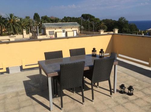 Garden room Shared House Terrace Above