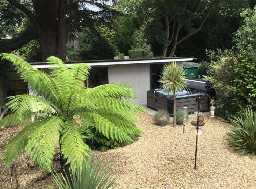Garden Studio private garden and amazing hot-tub