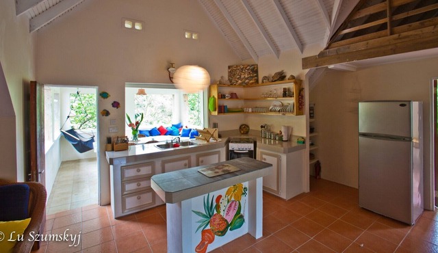 Garden View Unit, Only 1 mile from Airport - 10min