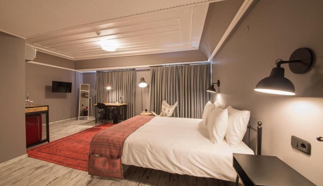 GARP HOTEL