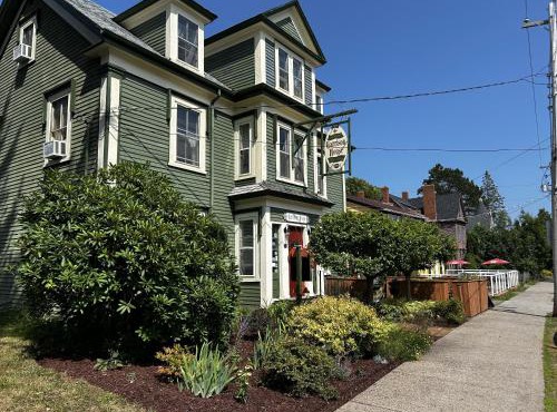 Garrison House Inn