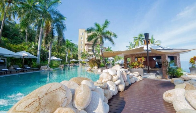 Garza Blanca Luxury Resort: Puerto Vallarta Beach Villa Rental