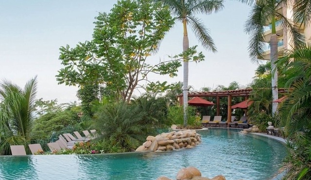 Garza Blanca Resort is a 5-star resort with amazing amenities for New Years 2024