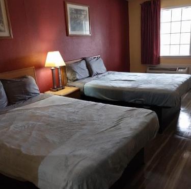 Gated 2 Double Beds Hotel Suite 108