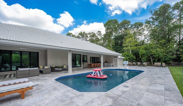 Gated Wellington Estate, 4 Bedrooms plus office and Heated Pool